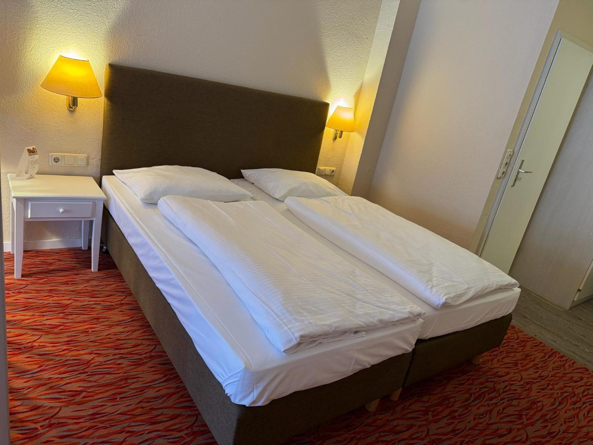 Muesser Hof Schwerin  Ngoại thất bức ảnh