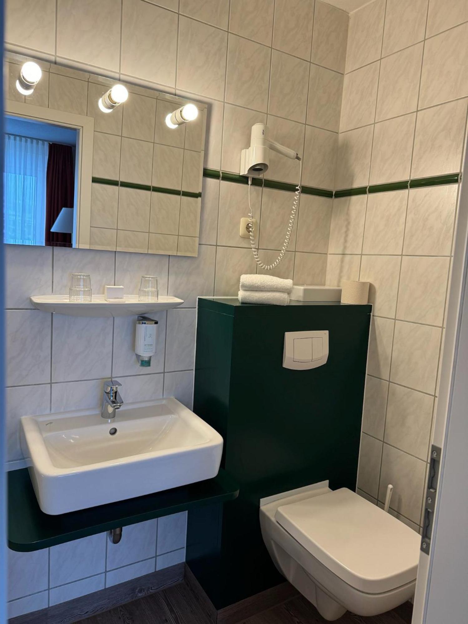 Muesser Hof Schwerin  Ngoại thất bức ảnh