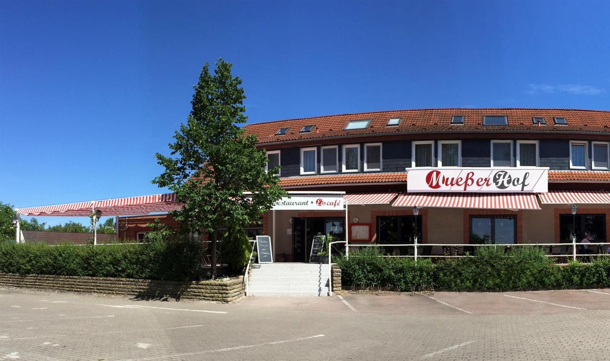Muesser Hof Schwerin  Ngoại thất bức ảnh